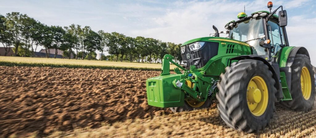 j John Deere 6155M traktor kihagyhatatlan akci ban Agrotrend