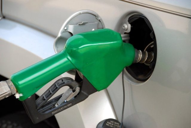Pénteken felmegy az üzemanyag ára
