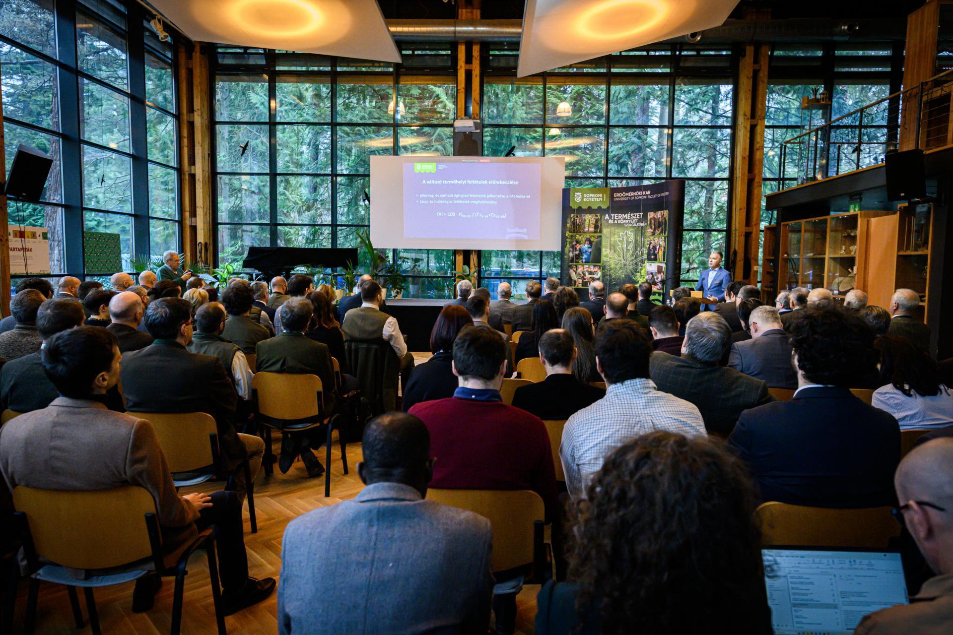 Fenntarthatóság és társadalmi igény, össze kell hangolni az erdőgazdálkodás feladatait