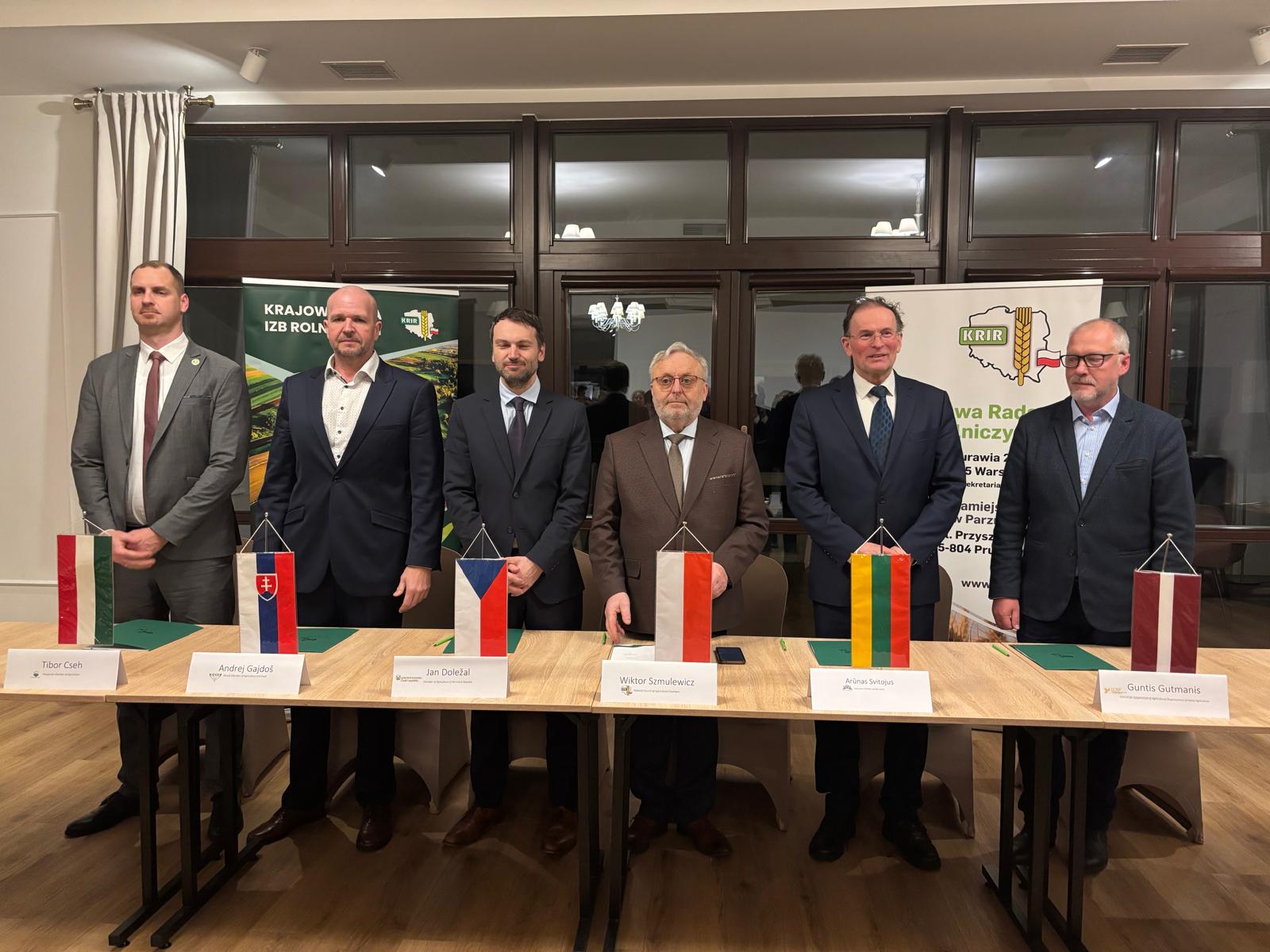 Tiltakoznak a V4+ agrárkamarái az Európai Bizottság tervei ellen